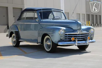 1947 Ford Super Deluxe photo 4