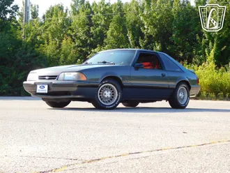 1987 Ford Mustang photo 3