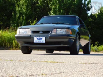 1987 Ford Mustang photo 7