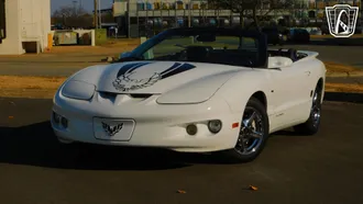 2002 Pontiac Firebird photo 3