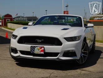 2015 Ford Mustang photo 4