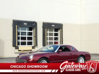 2004 Ford Thunderbird photo 2