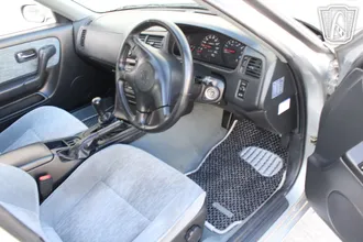 1996 Nissan Skyline photo 7