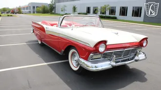 1957 Ford Fairlane 500 photo 2
