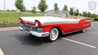 1957 Ford Fairlane 500 photo 3