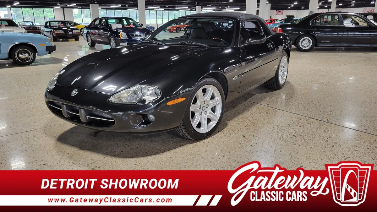 2000 Jaguar XK8