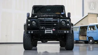 1995 Land Rover Defender photo 3