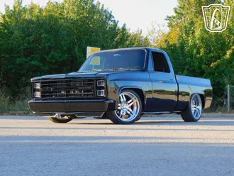 1985 Chevrolet C10 photo 3