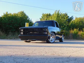 1985 Chevrolet C10 photo 4