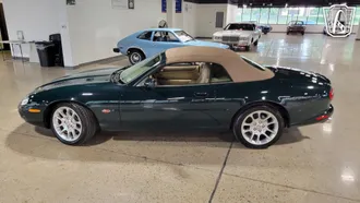 2000 Jaguar XKR photo 2