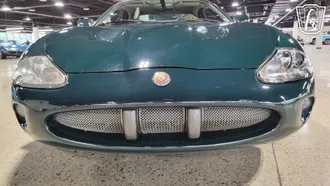 2000 Jaguar XKR photo 6
