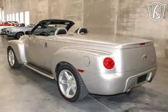 2004 Chevrolet SSR photo 7
