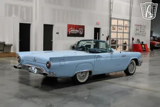 1957 Ford Thunderbird photo 4