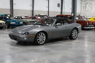 2004 Jaguar XKR photo 2