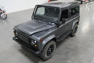 1995 Land Rover Defender photo 3