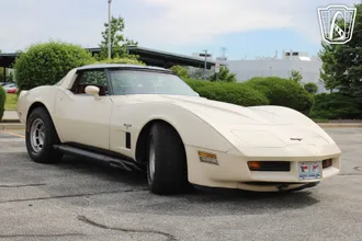 1981 Chevrolet Corvette photo 2