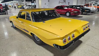1961 Chevrolet Impala photo 6