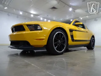 2012 Ford Mustang photo 4