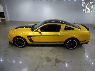 2012 Ford Mustang photo 5
