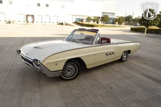 1963 Ford Thunderbird photo 2