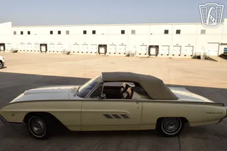 1963 Ford Thunderbird photo 3