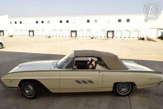 1963 Ford Thunderbird photo 4