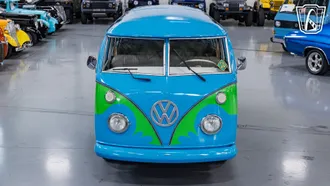 1977 Volkswagen Bus photo 3