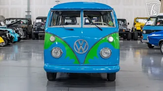 1977 Volkswagen Bus photo 4
