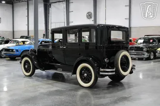 1926 Chrysler Imperial photo 3