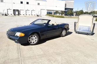 1994 Mercedes-Benz SL320 photo 2