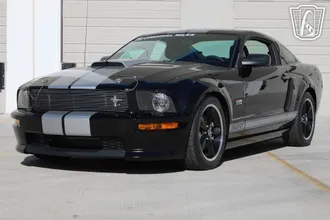 2007 Ford Mustang photo 2