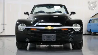 2003 Chevrolet SSR photo 4