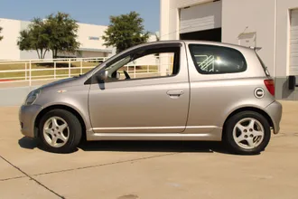 2000 Toyota Vitz photo 6