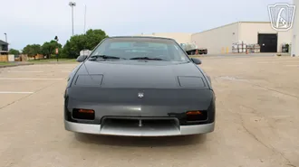 1987 Pontiac Fiero photo 4