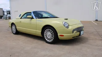 2005 Ford Thunderbird photo 2