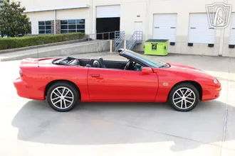 2002 Chevrolet Camaro photo 4