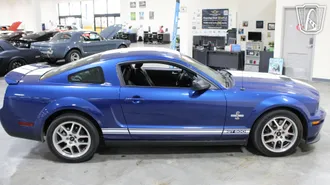 2007 Ford Mustang photo 2