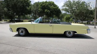 1965 Chrysler Imperial photo 6
