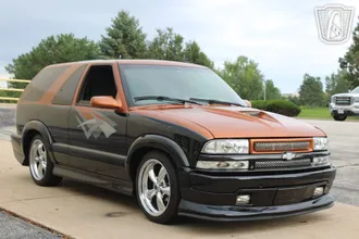 2001 Chevrolet Blazer photo 3