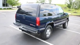 1997 GMC Yukon photo 3