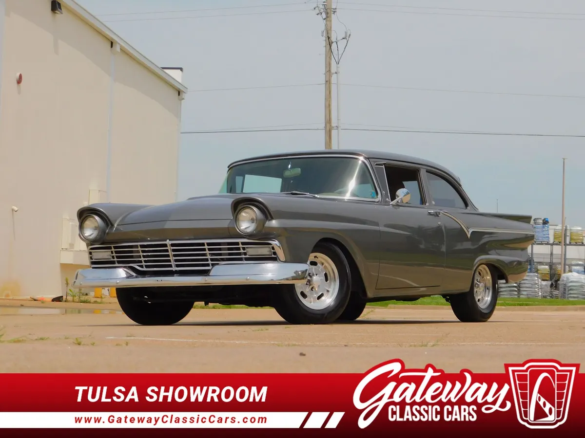 1957 Ford Custom