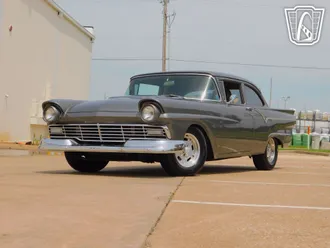 1957 Ford Custom photo 2