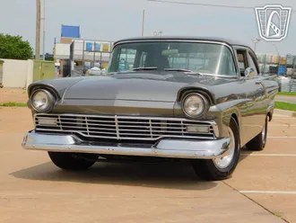 1957 Ford Custom photo 5