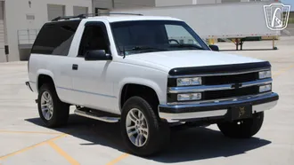 1999 Chevrolet Tahoe photo 3