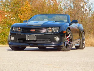 2011 Chevrolet Camaro photo 2