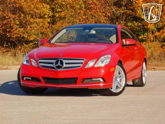 2010 Mercedes-Benz E-Class photo 4