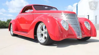 1937 Ford Custom photo 2