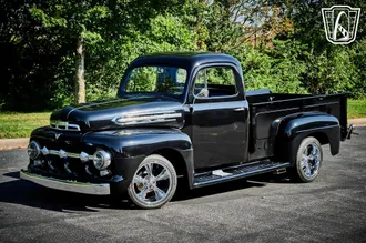 1951 Ford F2 photo 2