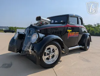 1933 Willys Coupe photo 4