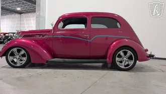 1937 Ford Tudor Sedan photo 7